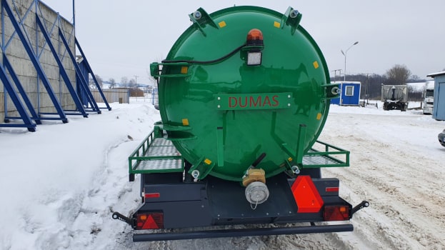 Wóz asenizacyjny do gnojowicy i ścieków