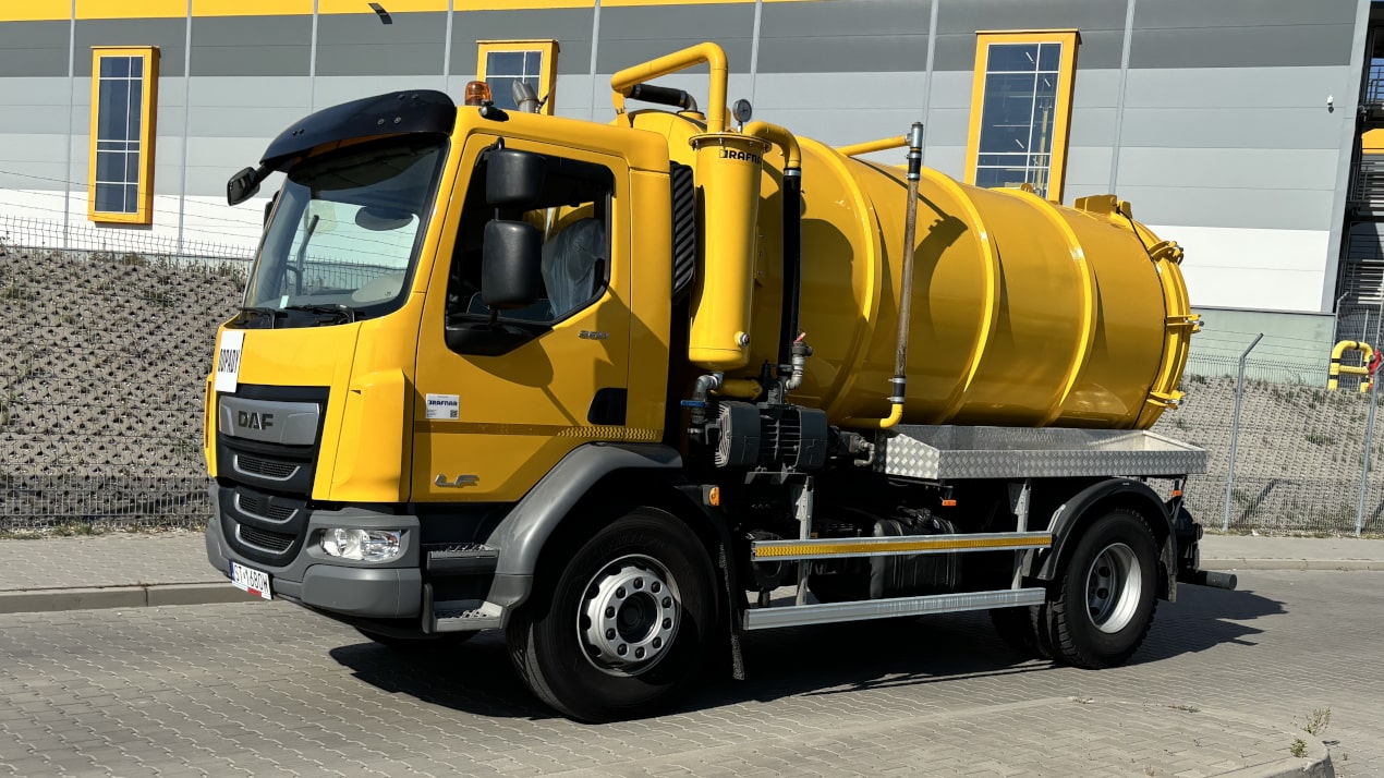 Pojazd asenizacyjny - producent Dumas